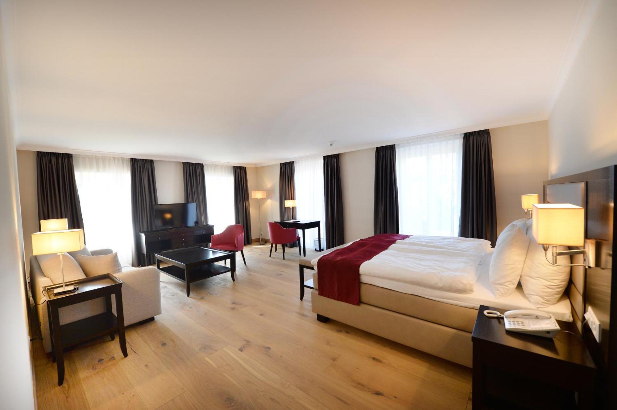 Hotel La Prairie, Swiss Bike Hotel Yverdon-les-Bains Ngoại thất bức ảnh